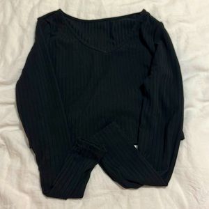 Black crop top long sleeve